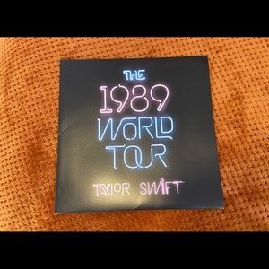 1989 Taylor Swift VIP merch